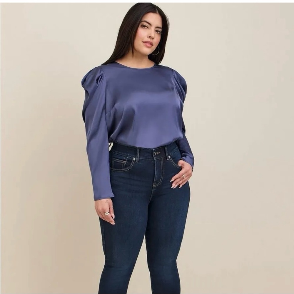 NWT TORRID BLUE SATIN PUFF LONG SLEEVE BLOUSE 3X